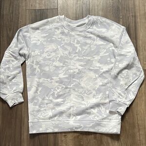 Lululemon Gray and White Camo sweatshirt